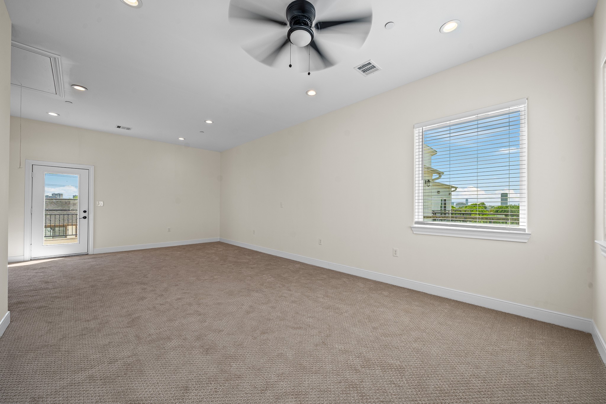 2218 Converse Street, Unit C Houston, TX 77006 - Photo 18 of 40