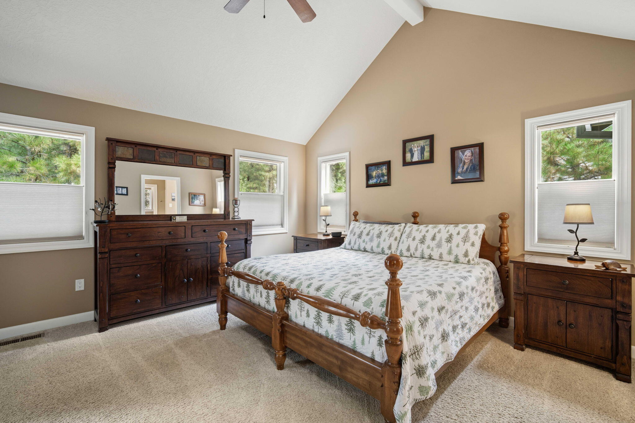 14234 Whitewater Loop La Pine, OR 97739 - Photo 18 of 62 Primary on the main level!