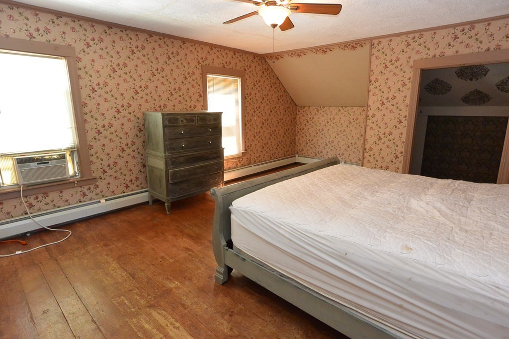 56 Kilbourn Road Lancaster, MA 01523 - Photo 15 of 24