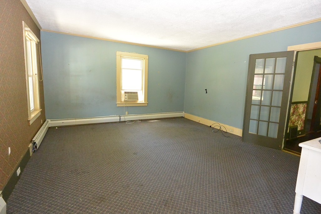 56 Kilbourn Road Lancaster, MA 01523 - Photo 3 of 24