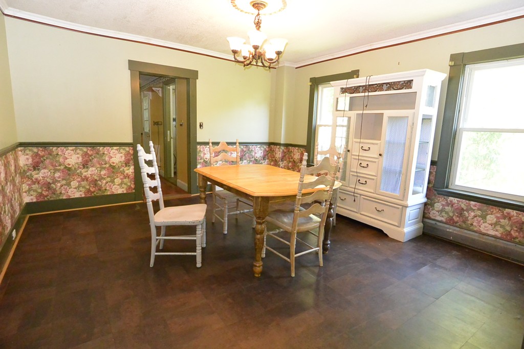 56 Kilbourn Road Lancaster, MA 01523 - Photo 5 of 24