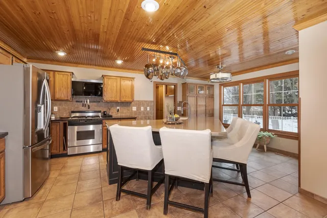 $385,000 | 1515 East Ironwood Drive, Normal, IL 61761