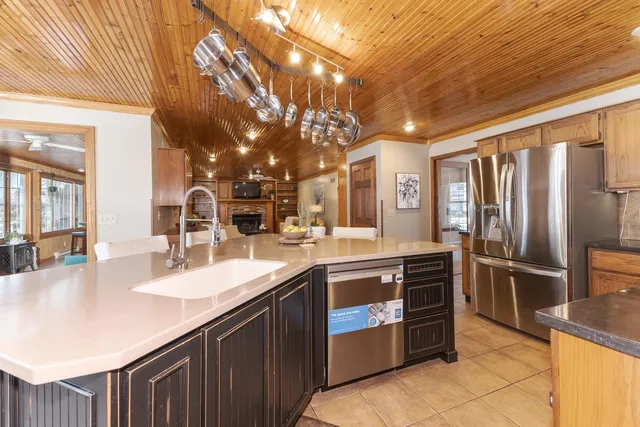 $385,000 | 1515 East Ironwood Drive, Normal, IL 61761