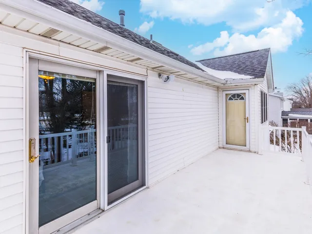 $385,000 | 1515 East Ironwood Drive, Normal, IL 61761