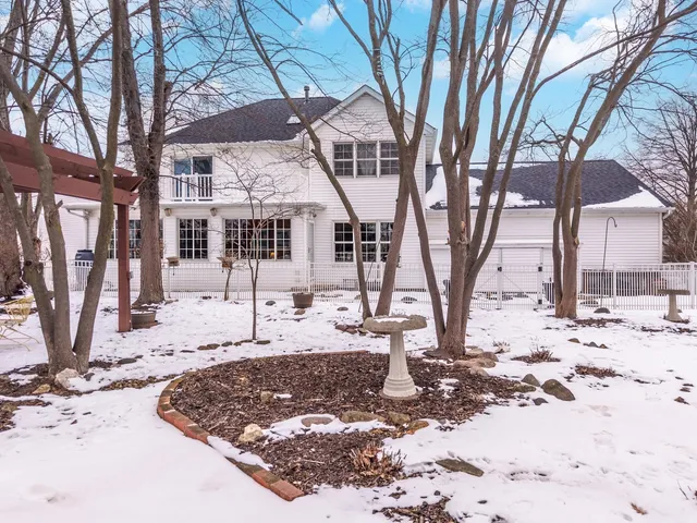 $385,000 | 1515 East Ironwood Drive, Normal, IL 61761