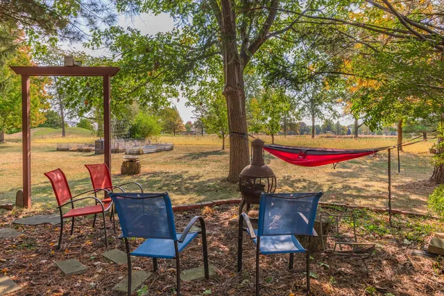 $385,000 | 1515 East Ironwood Drive, Normal, IL 61761