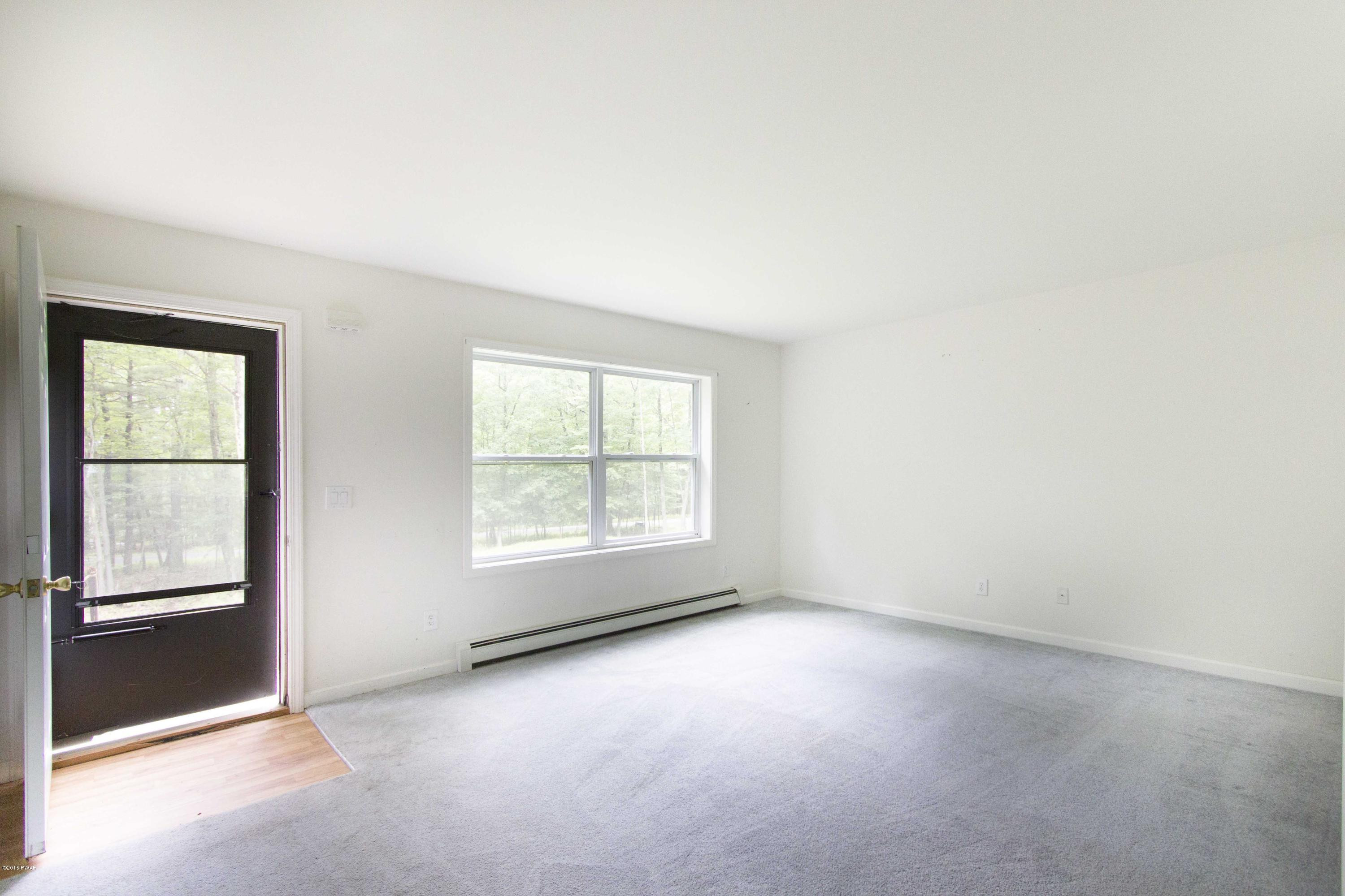 134 Ledgecrest Road Hawley, PA 18428 - Photo 3 of 17