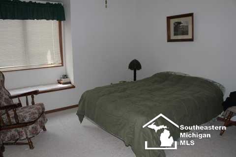 4120 Blue Bush Road Monroe, MI 48162 - Photo 14 of 24 21128787-13.JPG