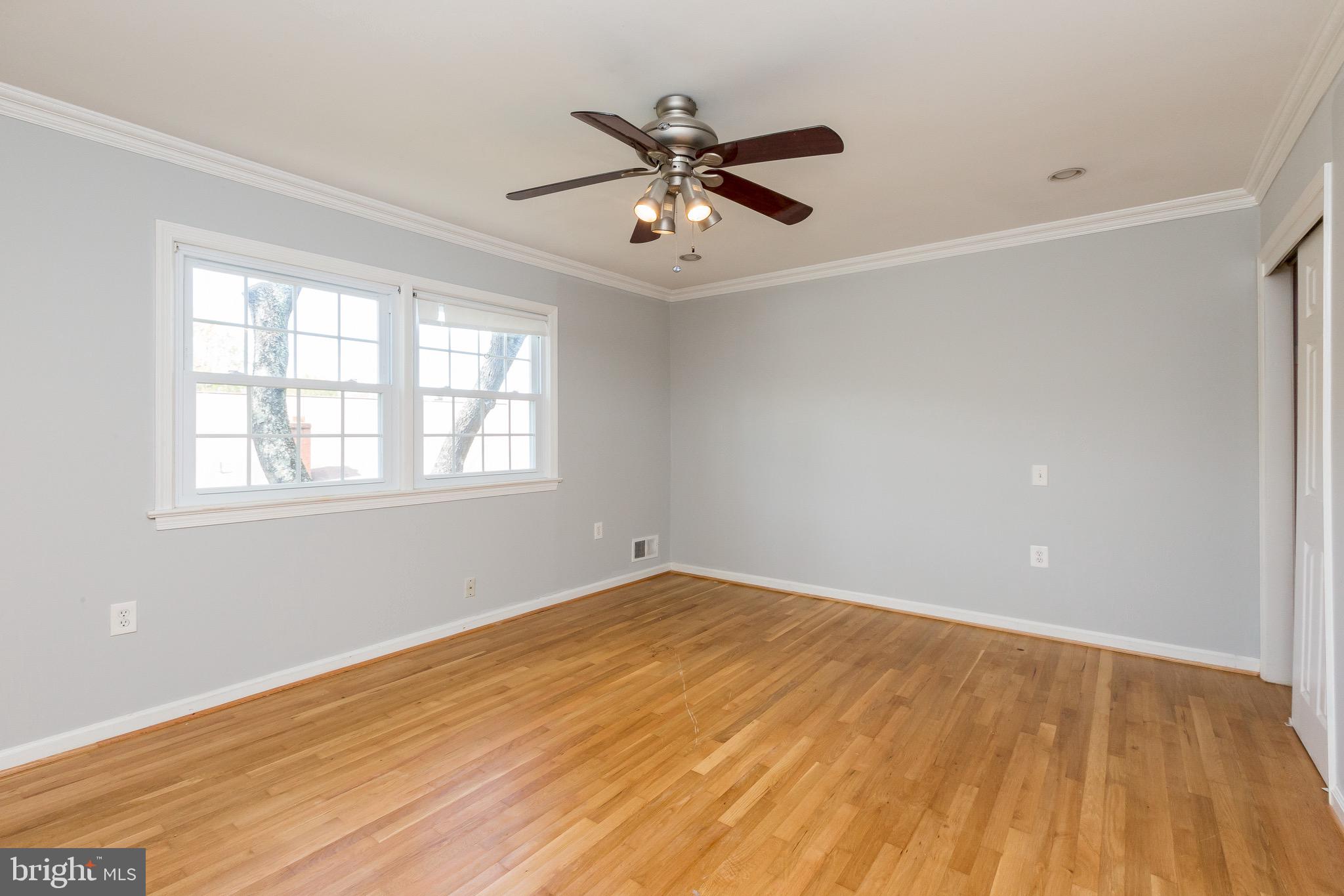 7329 Centennial Road Derwood, MD 20855 - Photo 23 of 39 Owner's bedroom