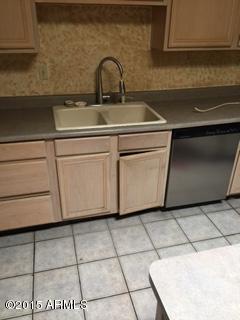 2720 West Maddock Road Phoenix, AZ 85086 - Photo 12 of 21 Kitchen