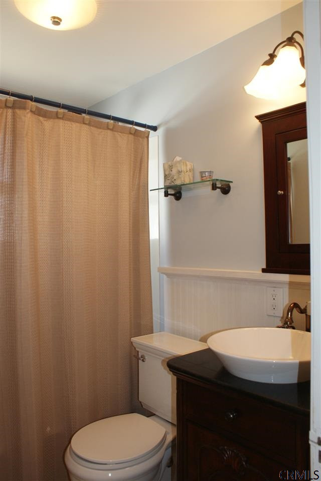 217 Hampton Avenue Rensselaer, NY 12144 - Photo 13 of 20 Photo 13