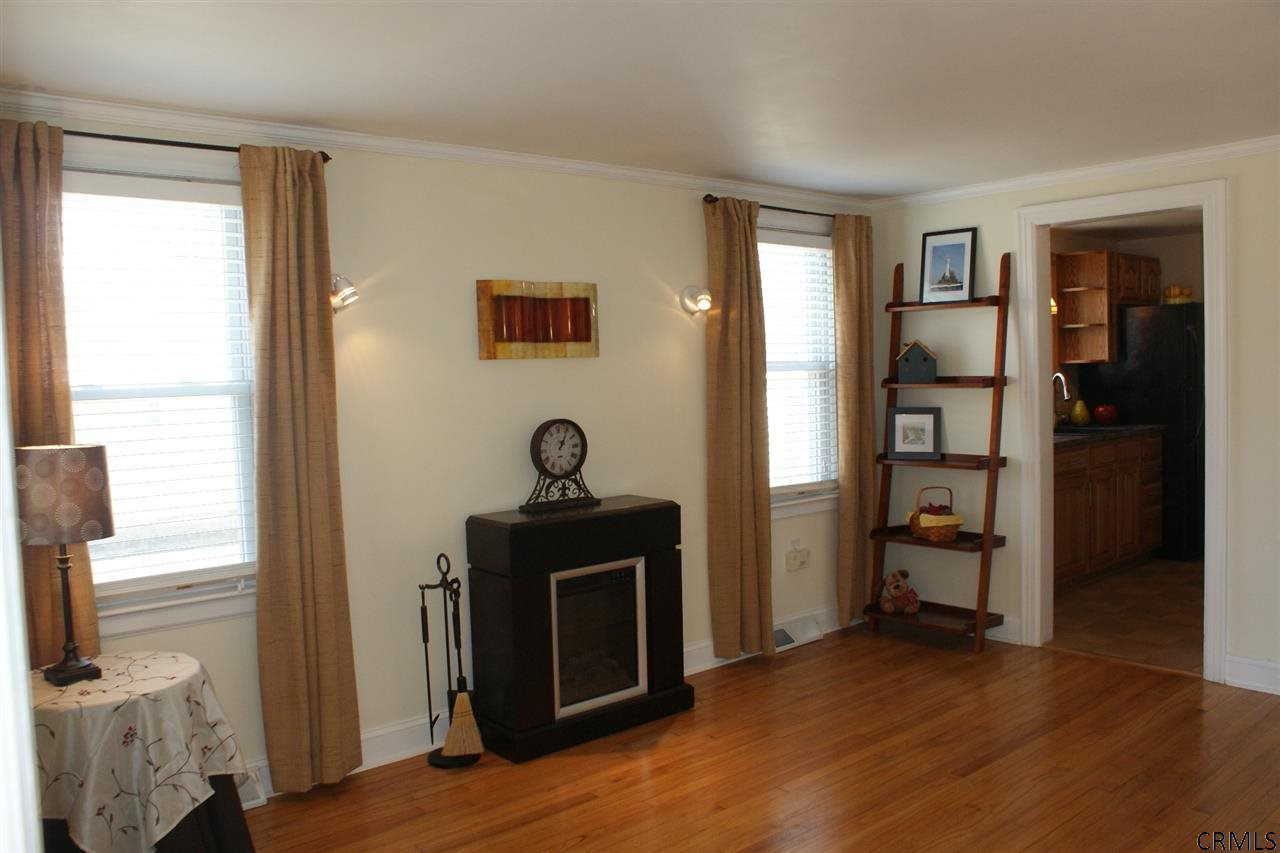 217 Hampton Avenue Rensselaer, NY 12144 - Photo 2 of 20 Photo 2
