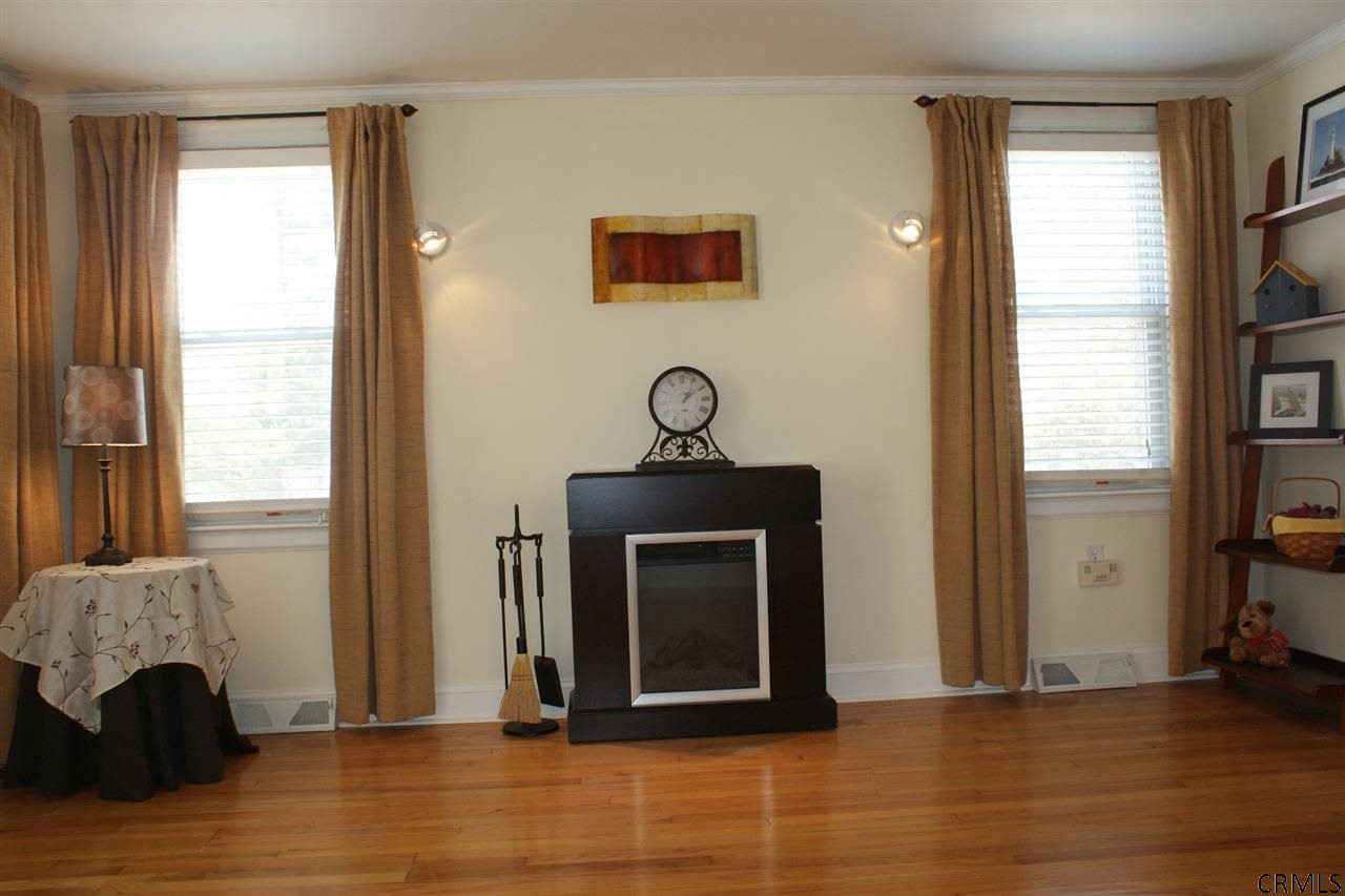 217 Hampton Avenue Rensselaer, NY 12144 - Photo 3 of 20 Photo 3