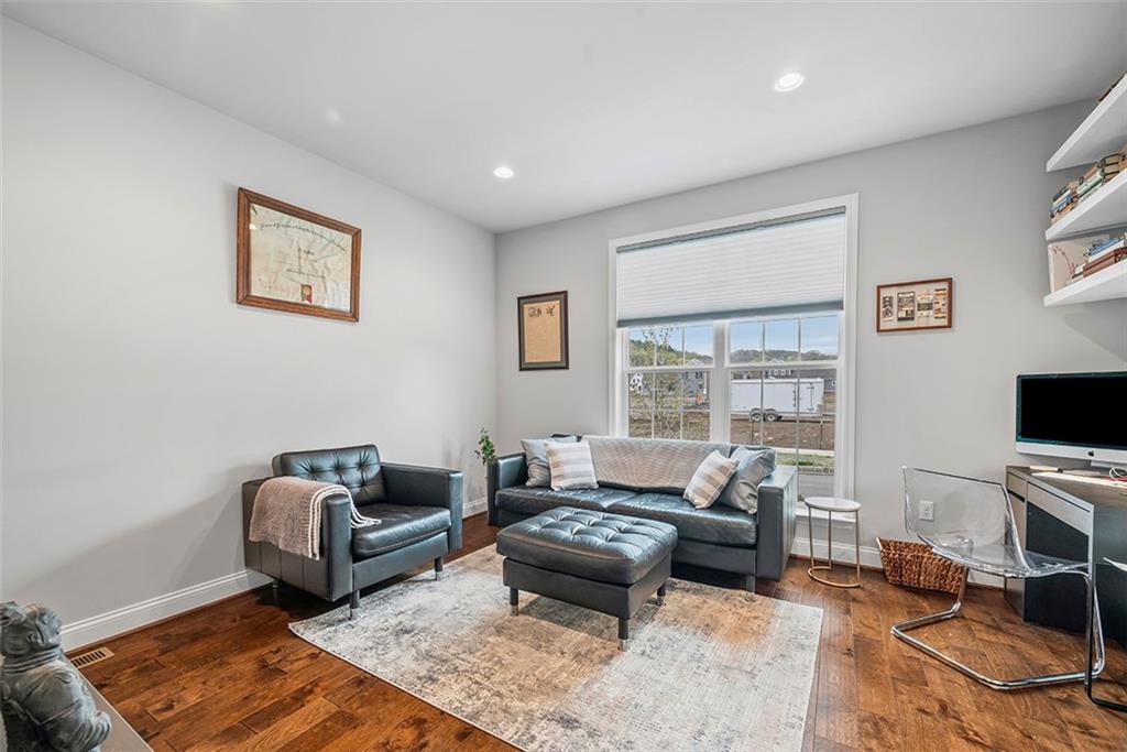 1512 Orion Road Bridgeville, PA 15017 - Photo 12 of 25 Gallery Image 12