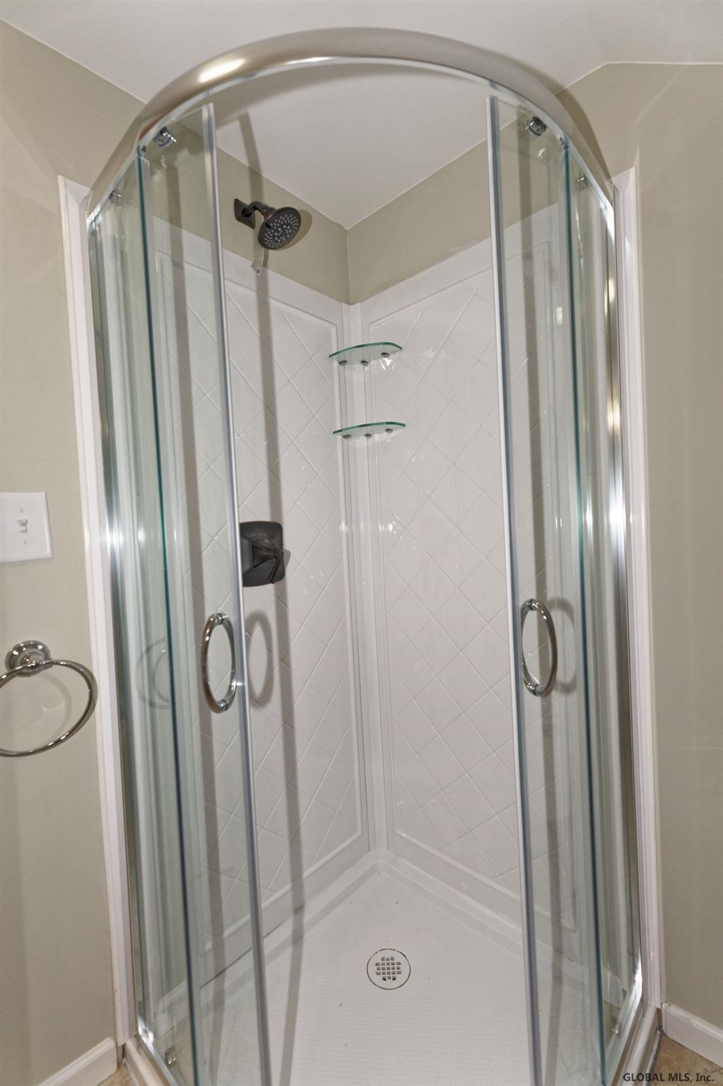 33 Knob Hill Road Colonie, NY 12211 - Photo 27 of 30 Photo 28