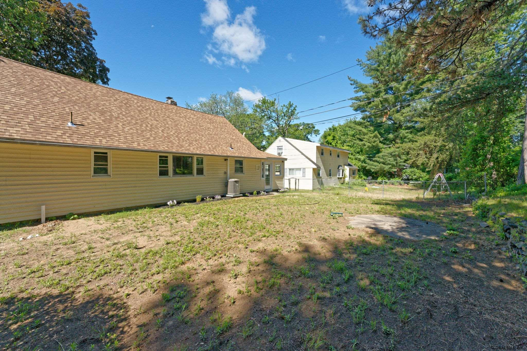 33 Knob Hill Road Colonie, NY 12211 - Photo 29 of 30 Photo 31