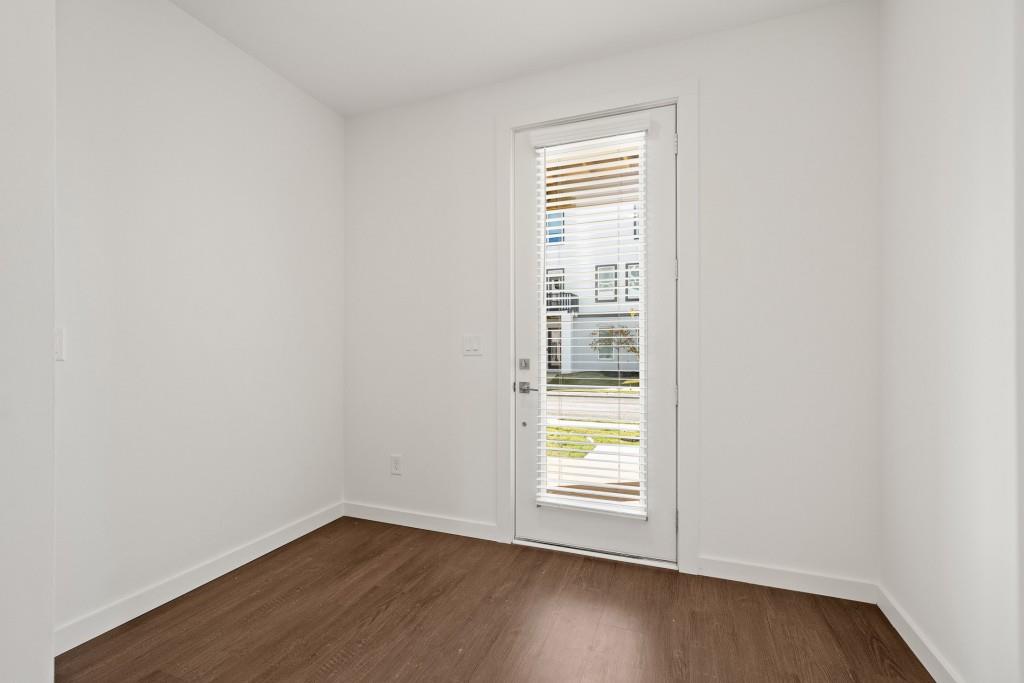1078 Glen Opal Drive Decatur, GA 30032 - Photo 18 of 40 an empty room with a window