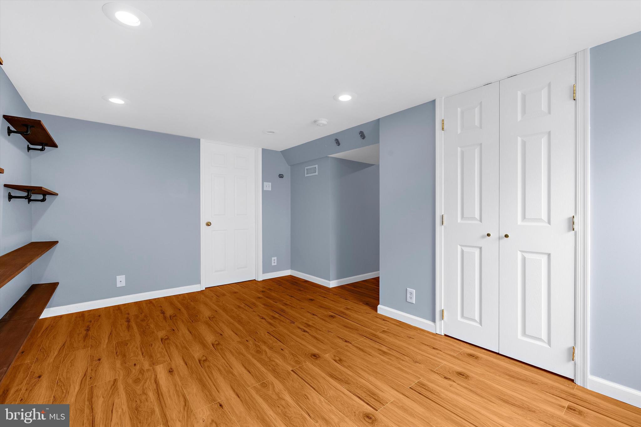 8464 Geneva Road Pasadena, MD 21122 - Photo 26 of 59