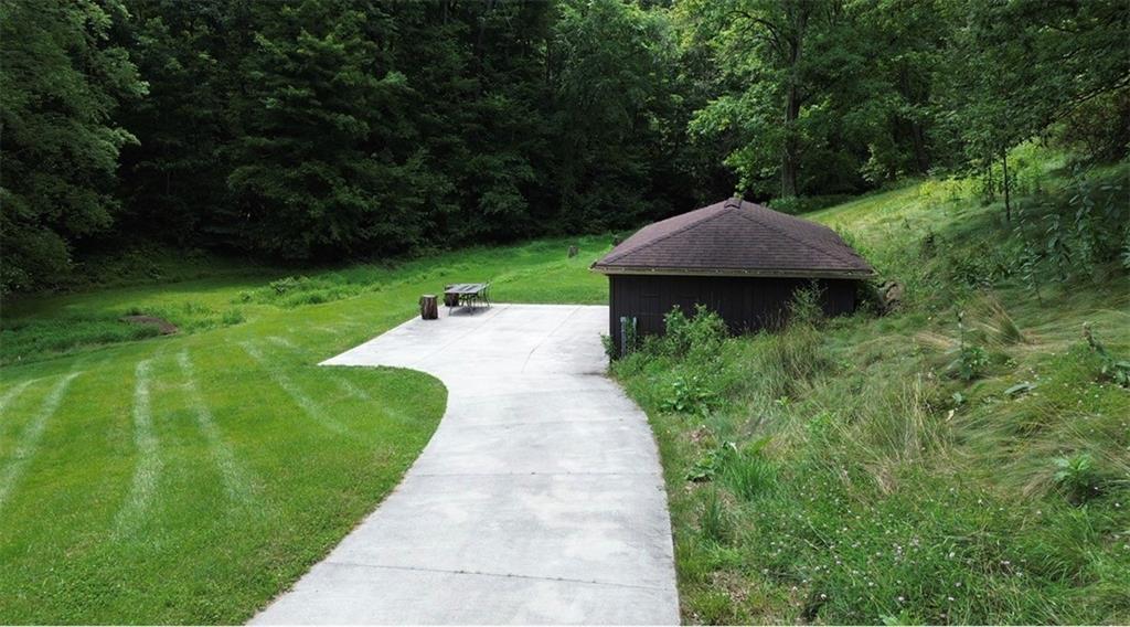 135 Phillips Road Burgettstown, PA 15021 - Photo 6 of 43