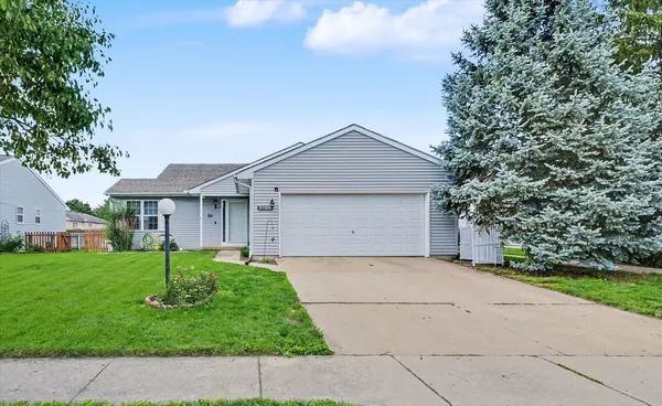 $234,900 | 3106 Sharon Drive, Champaign, IL 61822