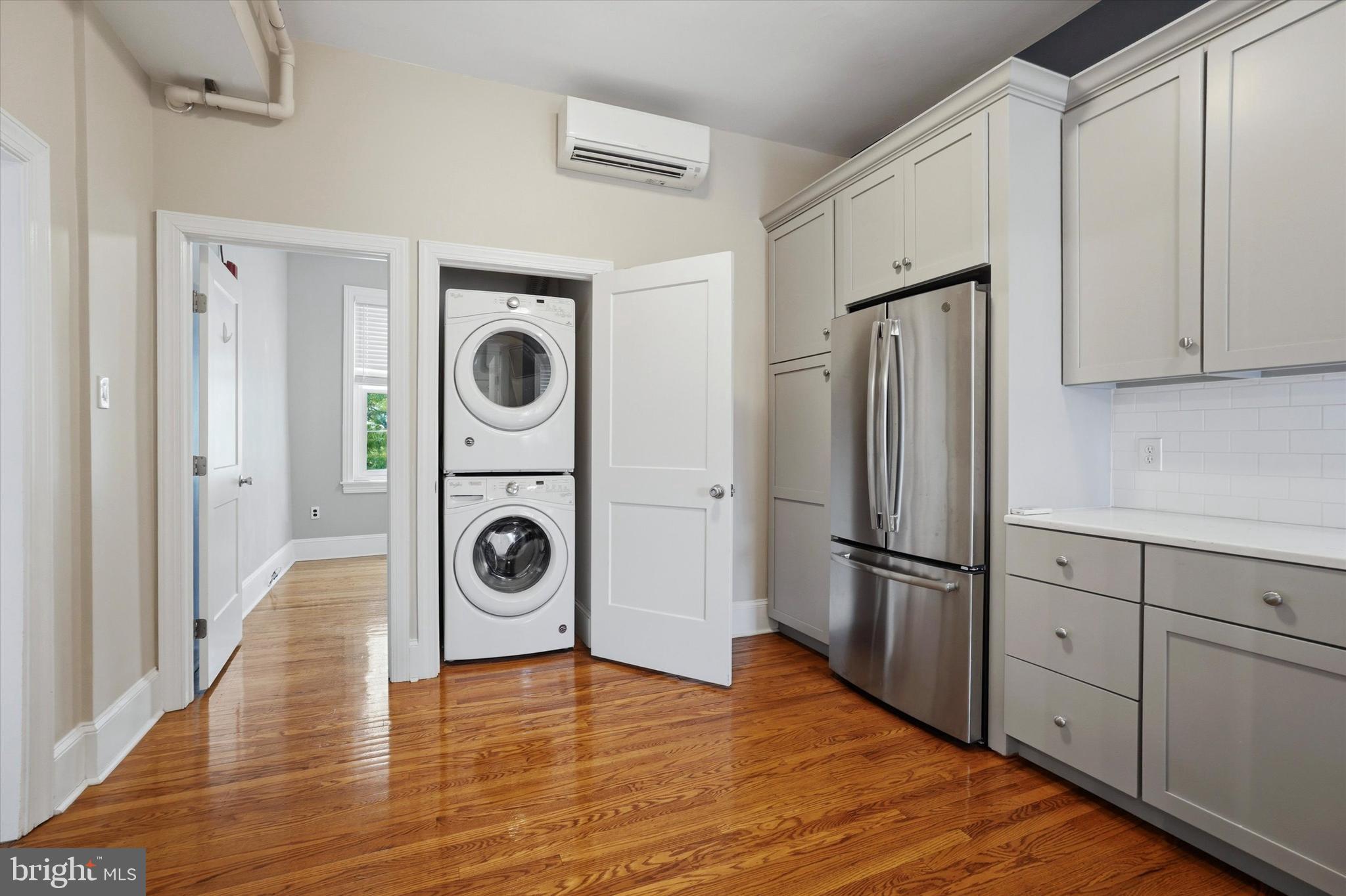 6113 Ridge Avenue, Unit 2 Philadelphia, PA 19128 - Photo 4 of 12 Kitchen / Laundry
