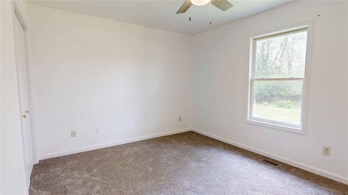 630 East Sheridan Circle Decatur, IL 62521 - Photo 10 of 21