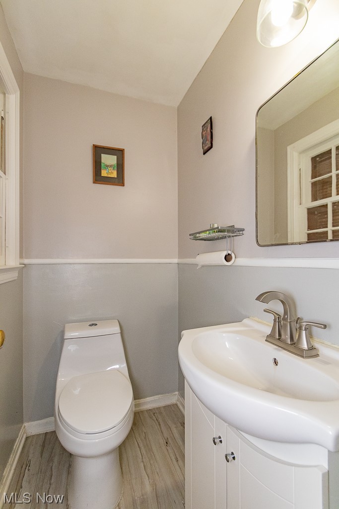 3240 Rumson Road Cleveland, OH 44118 - Photo 9 of 20