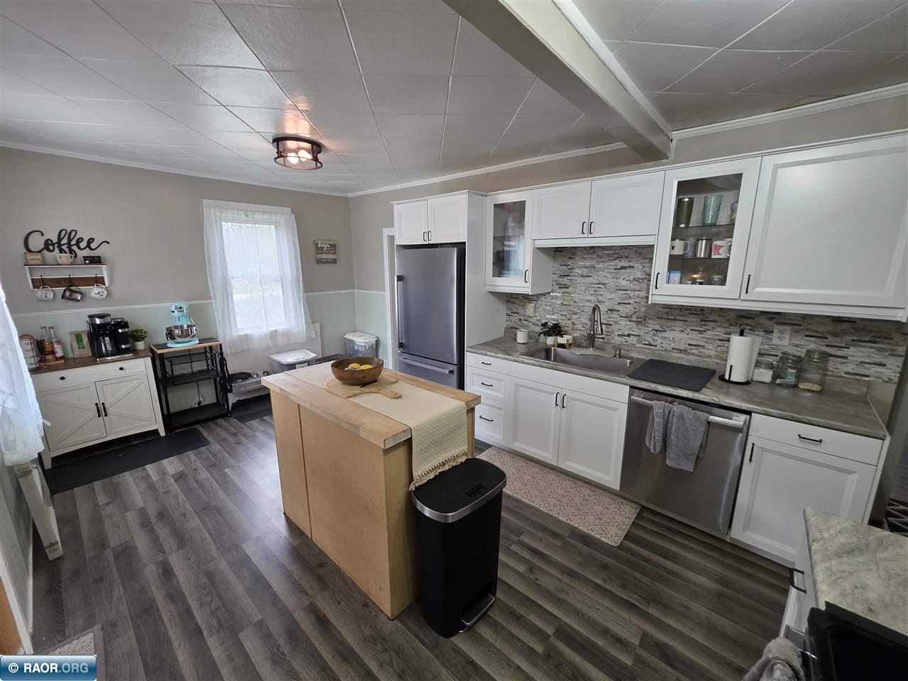 401 Roberts Street Buhl, MN 55713 - Photo 9 of 30 Gallery Image 9