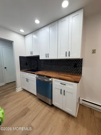 $2,000 | 147 Amberly Drive, Unit H, Manalapan, NJ 07726