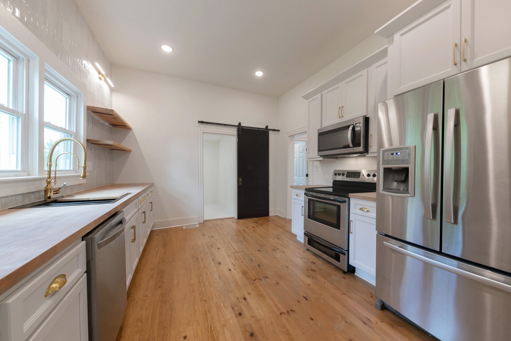 2727 Fly Road Santa Fe, TN 38482 - Photo 12 of 19