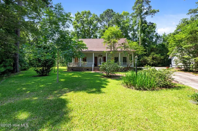 $319,000 | 32 Windy Court, Oriental, NC 28571