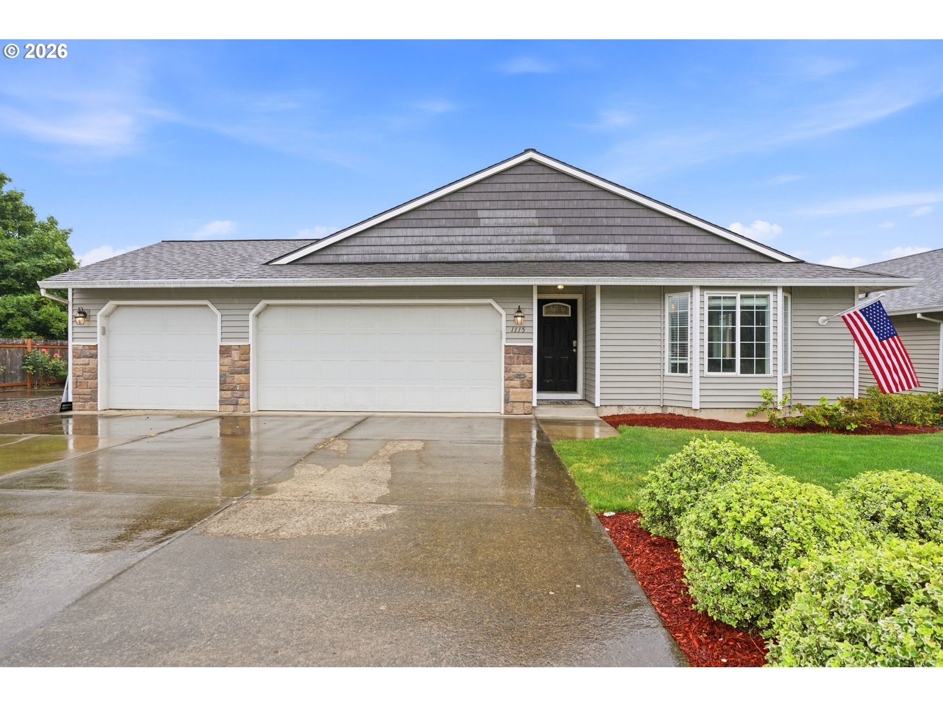1115 7th St Extension Lafayette, OR 97127 - Photo 2 of 25