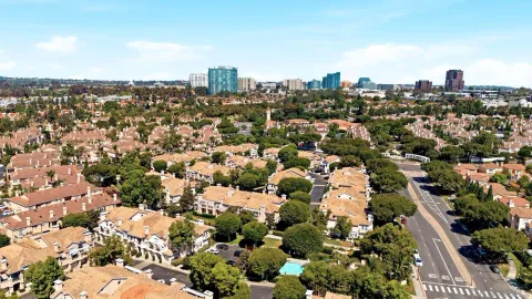 $749,000 | 7225 Calabria Court, Unit 92, San Diego, CA 92122