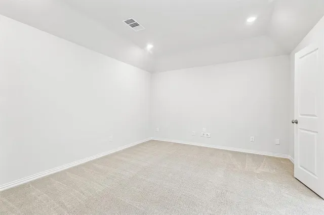 an empty room with a empty space