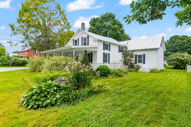 $369,000 | 14 School Street, Highgate, VT 05459