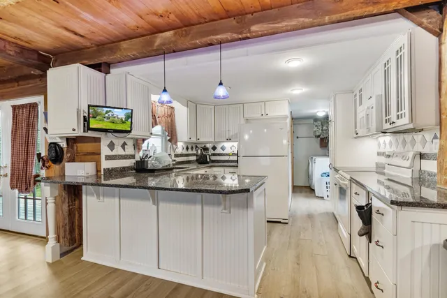 $369,000 | 14 School Street, Highgate, VT 05459