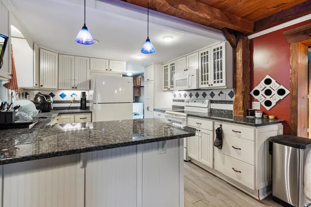 $369,000 | 14 School Street, Highgate, VT 05459