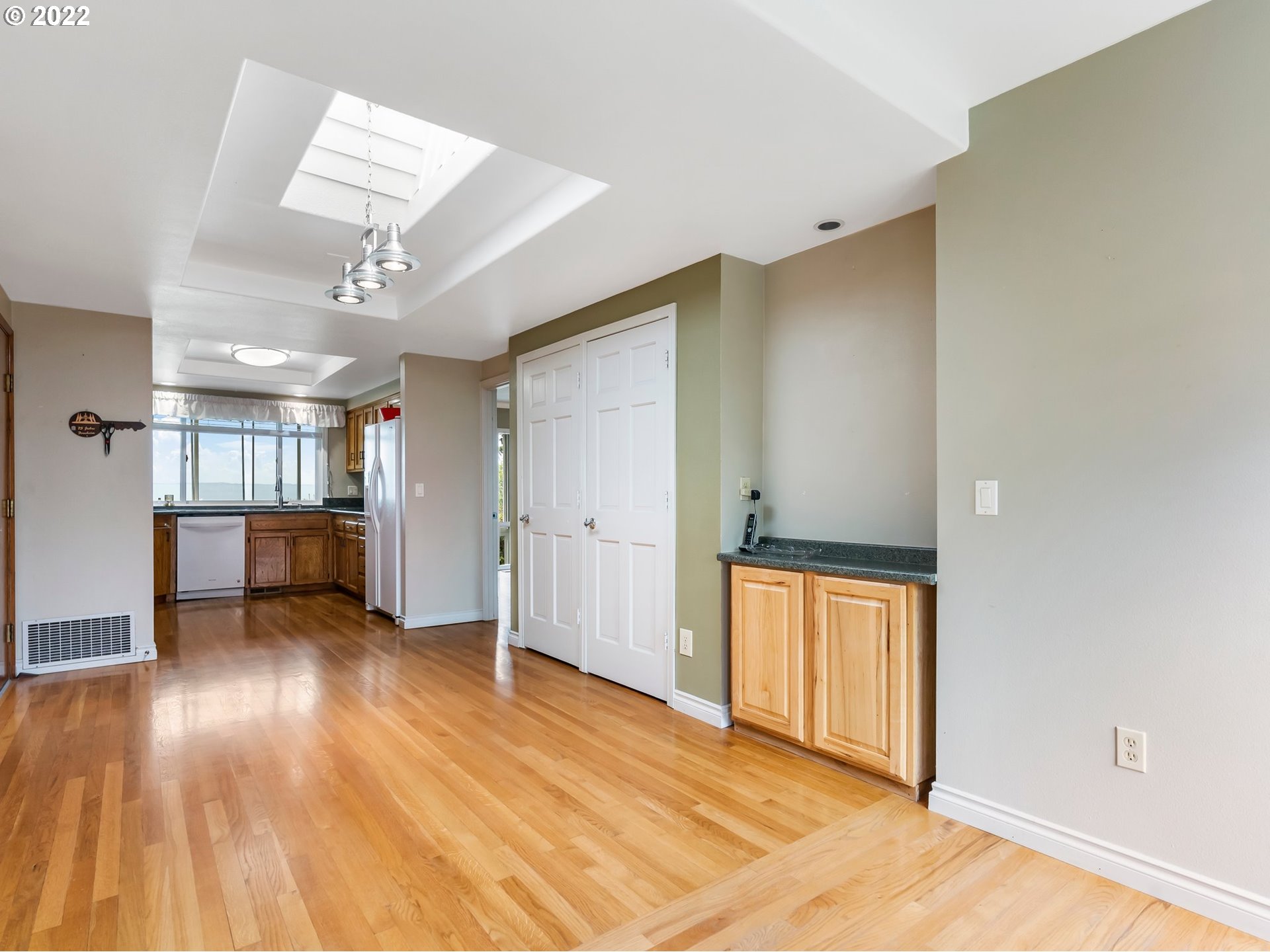 3117 Northeast Rocky Butte Road Portland, OR 97220 - Photo 12 of 32 Gallery Image 12