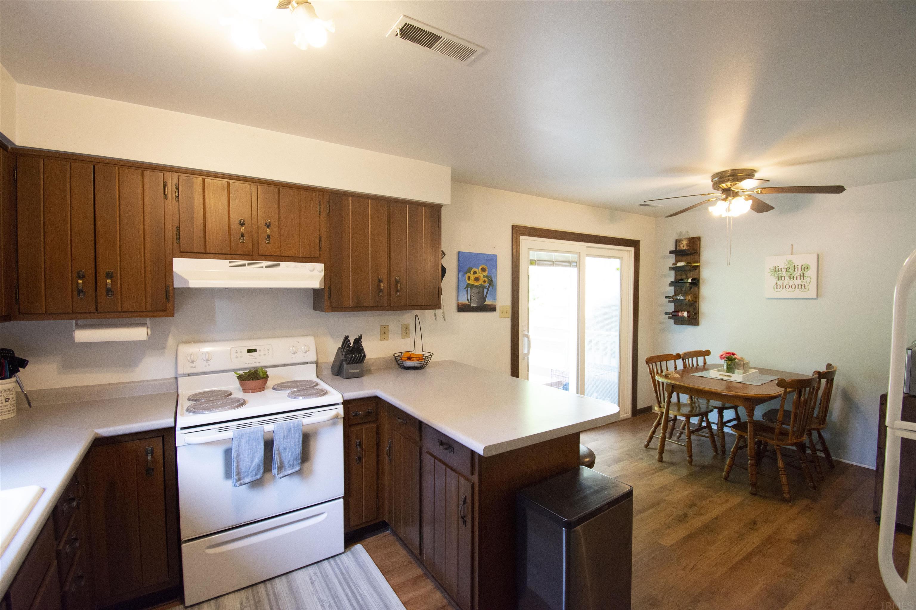 6116 Ashbrooke Road Evansville, IN 47710 - Photo 5 of 26 Gallery Image 5