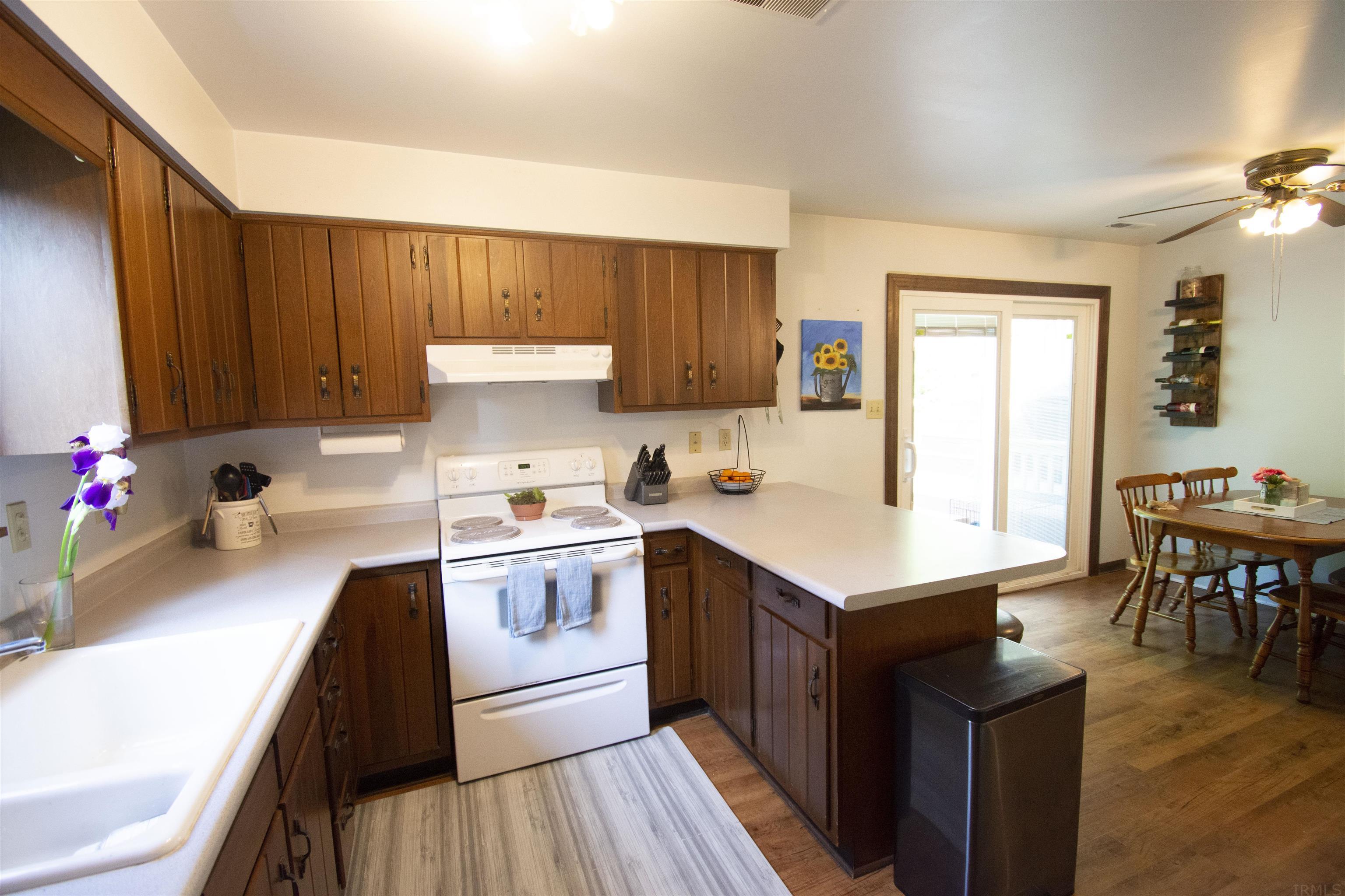6116 Ashbrooke Road Evansville, IN 47710 - Photo 6 of 26 Gallery Image 6