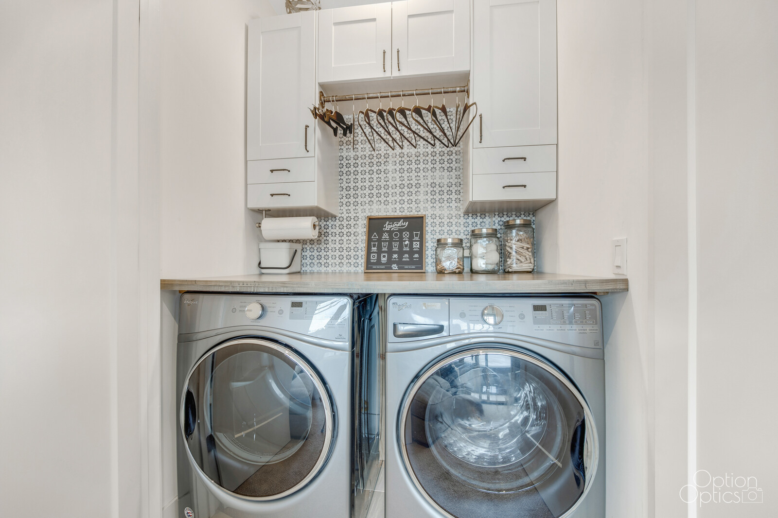 733 West 15th Street Chicago, IL 60607 - Photo 25 of 34 a utility room with dryer and washer