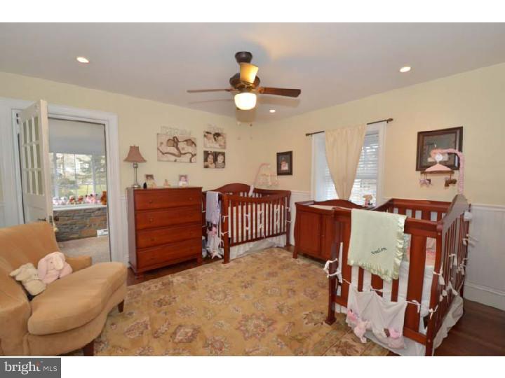 6451 Sherwood Road Philadelphia, PA 19151 - Photo 23 of 25 Bedroom