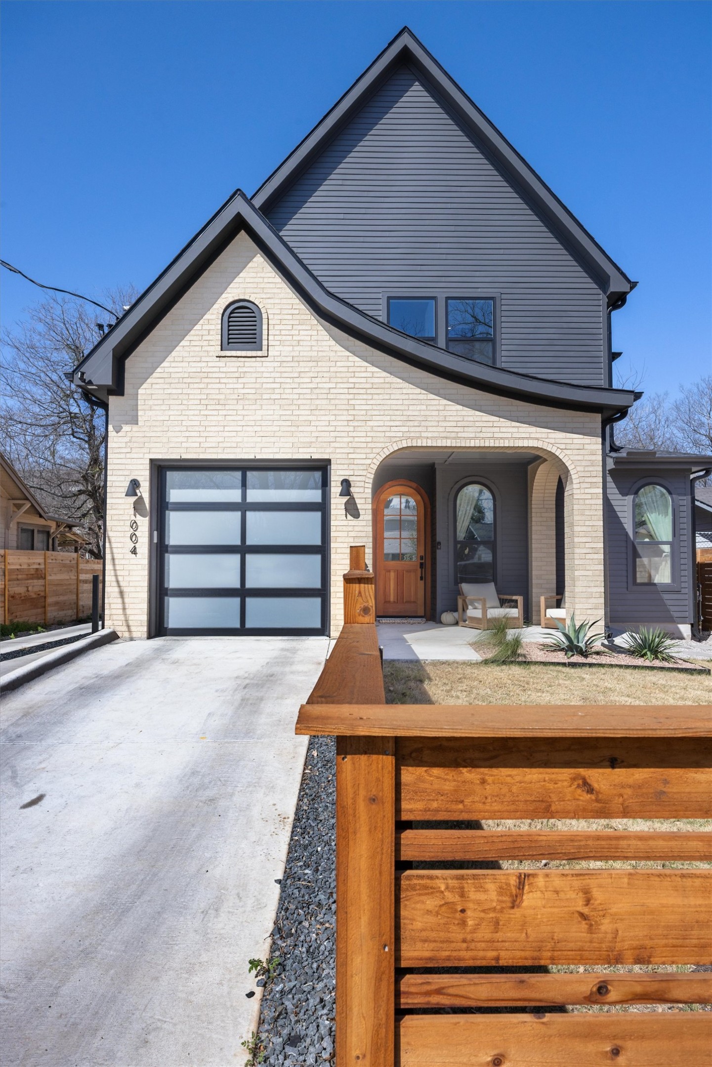 1004 Fiesta Street, Unit 1 Austin, TX 78702 - Photo 1 of 37