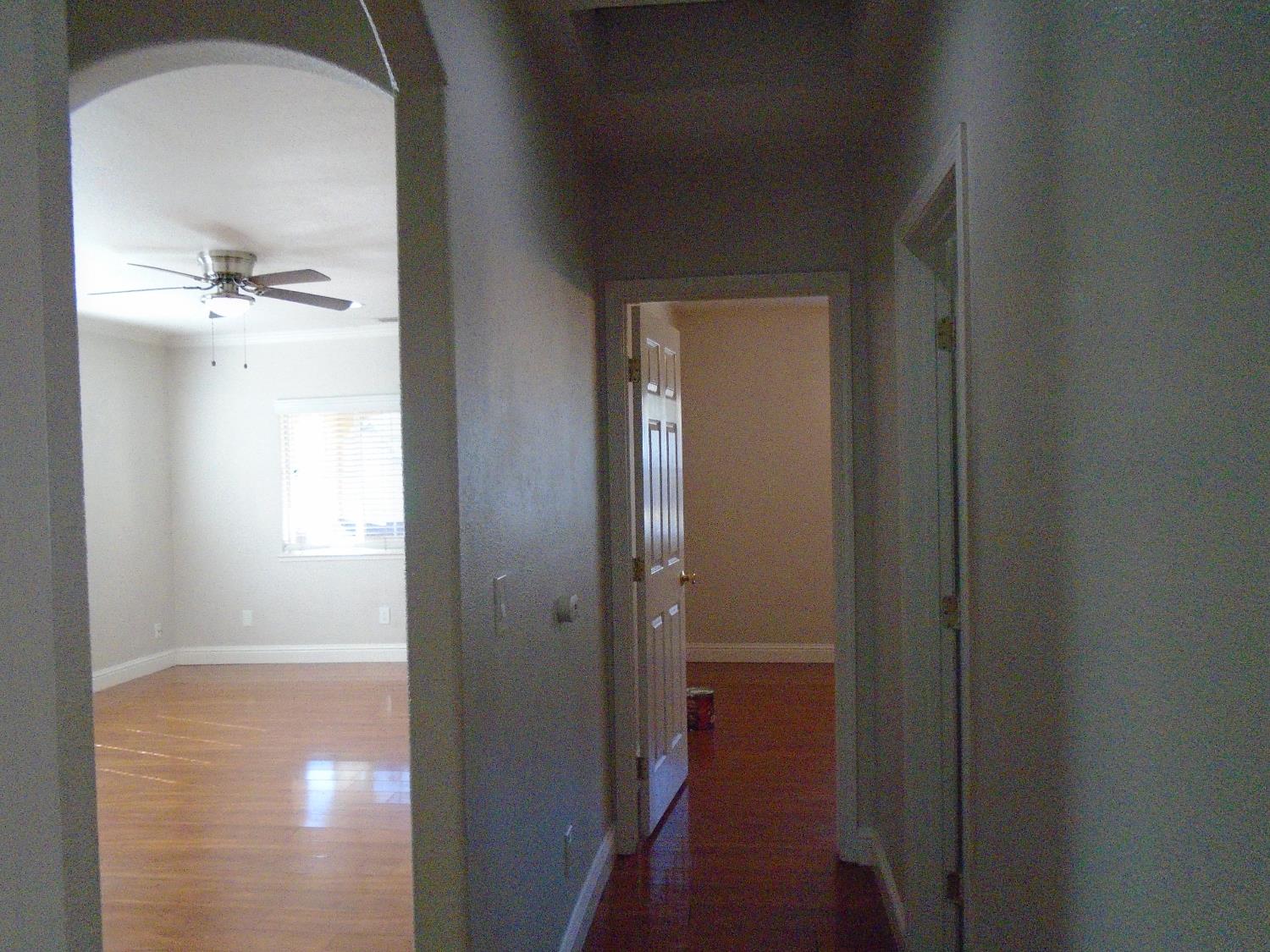 322 Johnson Street Modesto, CA 95354 - Photo 11 of 46