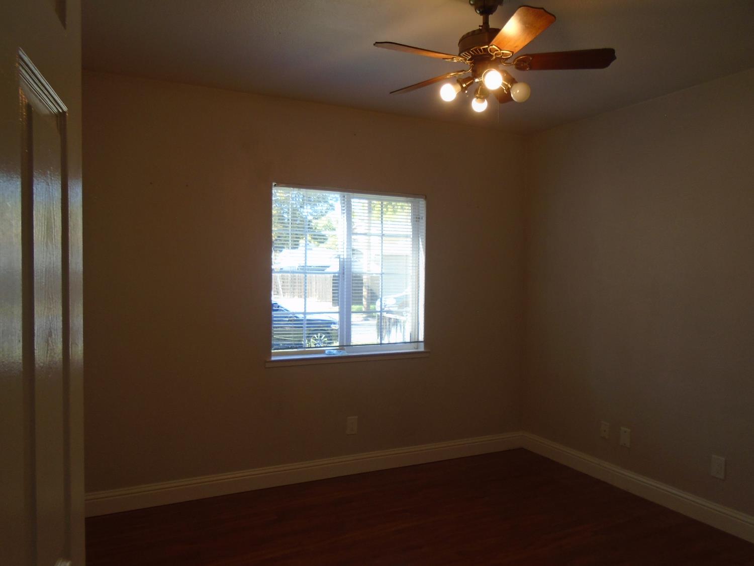 322 Johnson Street Modesto, CA 95354 - Photo 12 of 46