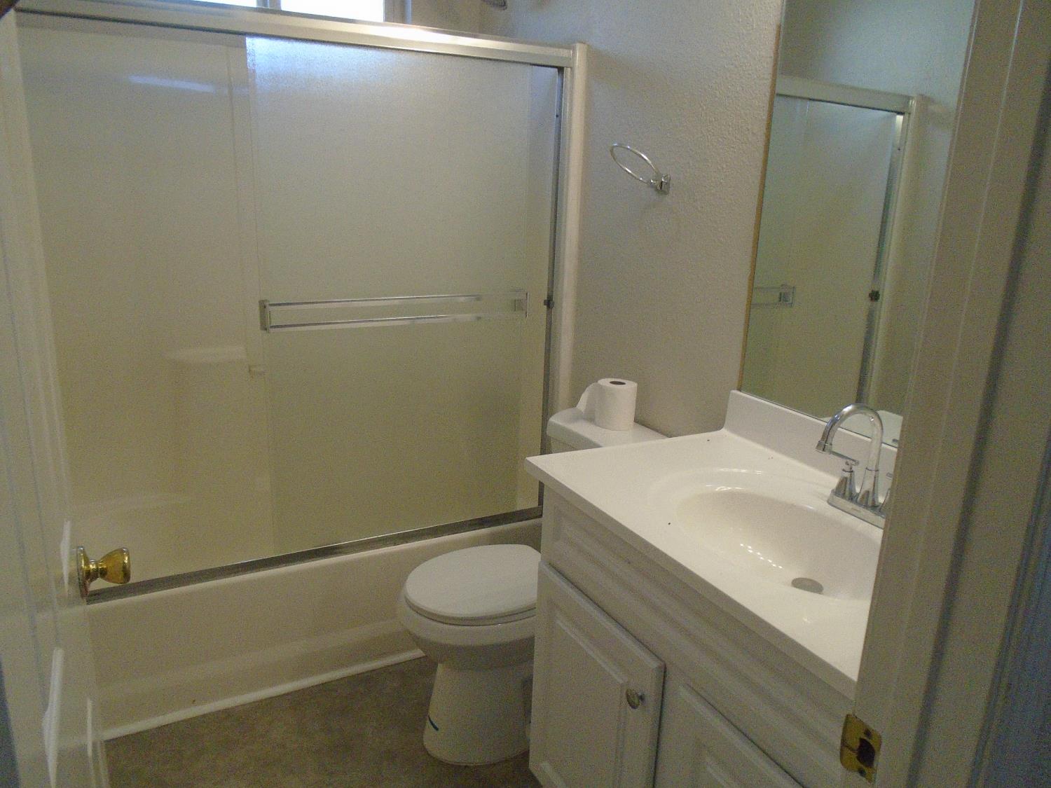 322 Johnson Street Modesto, CA 95354 - Photo 14 of 46