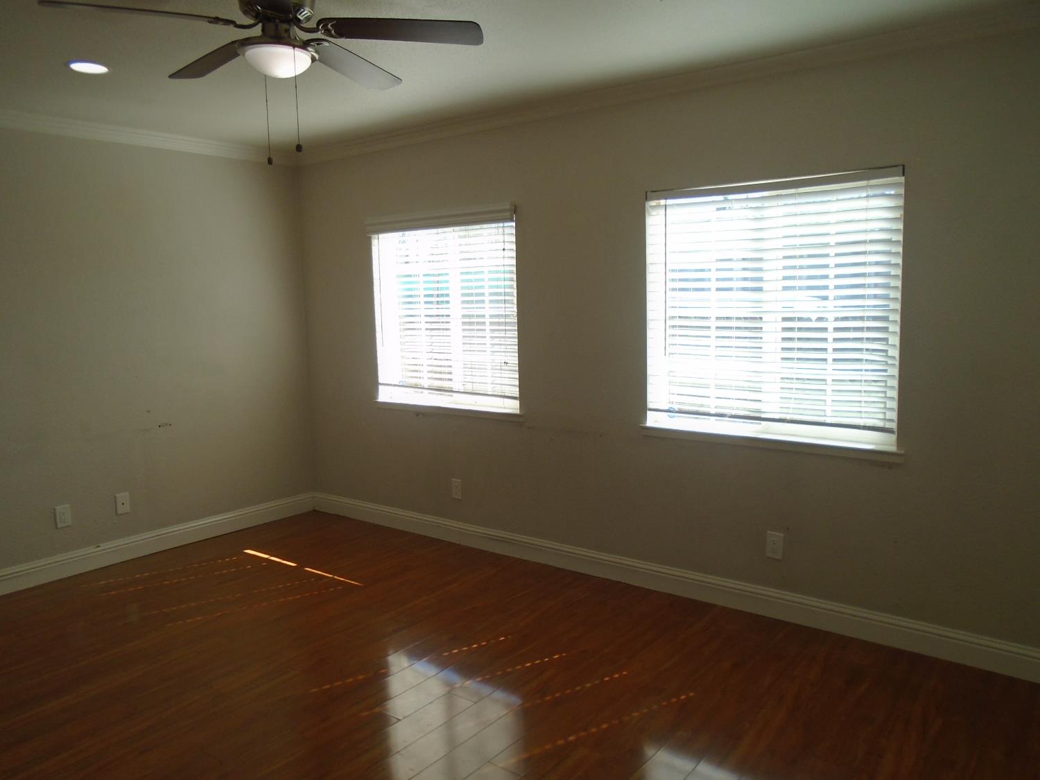 322 Johnson Street Modesto, CA 95354 - Photo 6 of 46