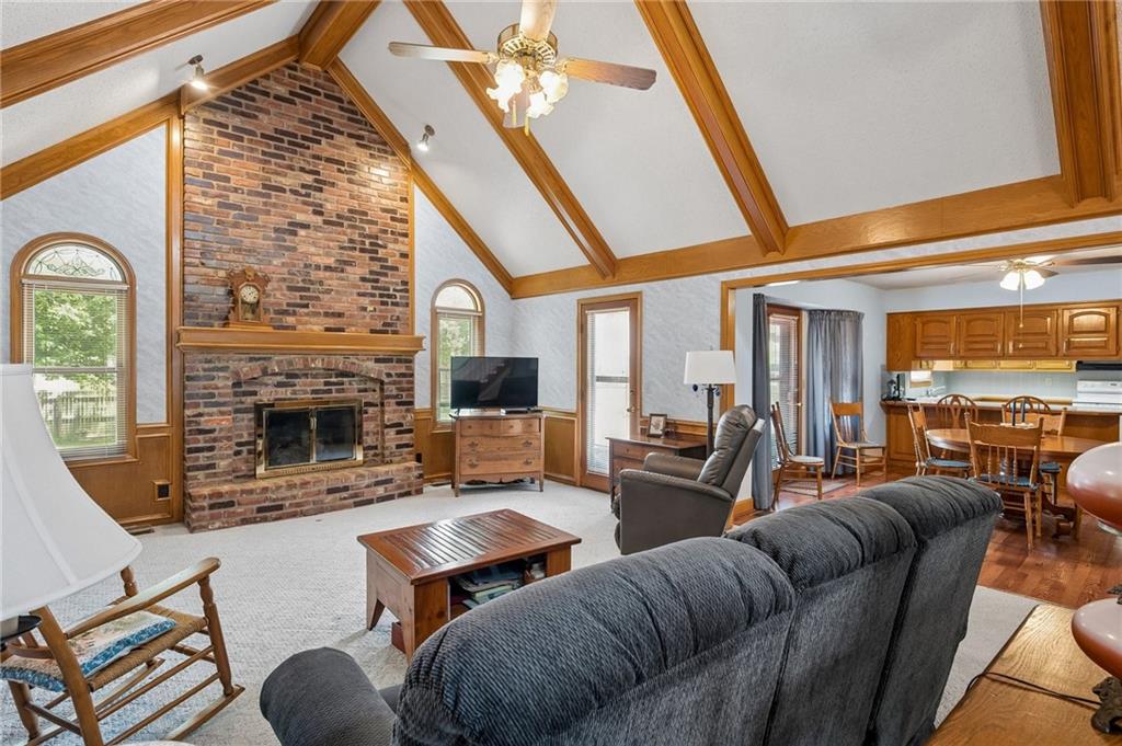 1025 Southeast Bridgehampton Way Lee's Summit, MO 64081 - Photo 5 of 35