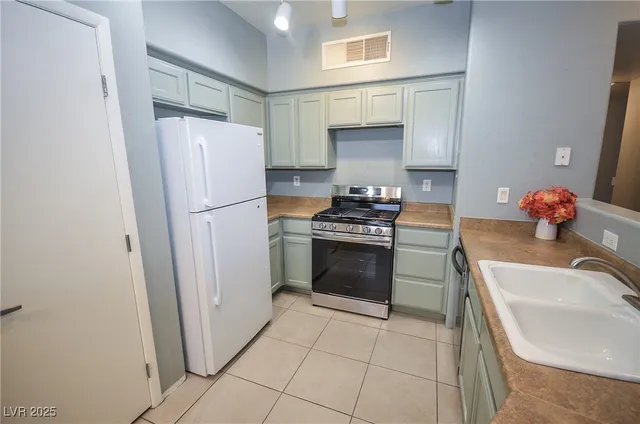 $1,600 | 50 Aura De Blanco Street, Unit 3102, Henderson, NV 89074