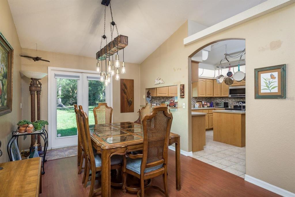7182 Griffin Road Brooksville, FL 34601 - Photo 13 of 29